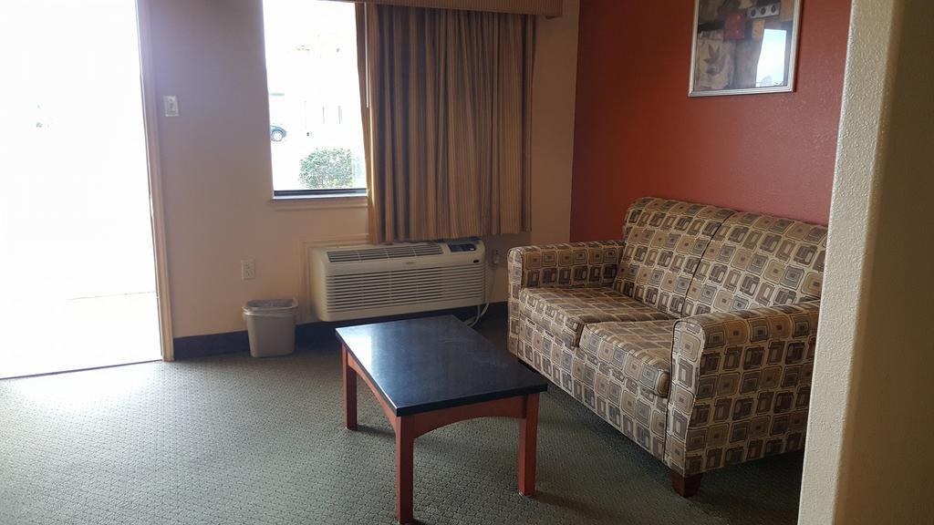 Budgetel Inn And Suites Hearne エクステリア 写真