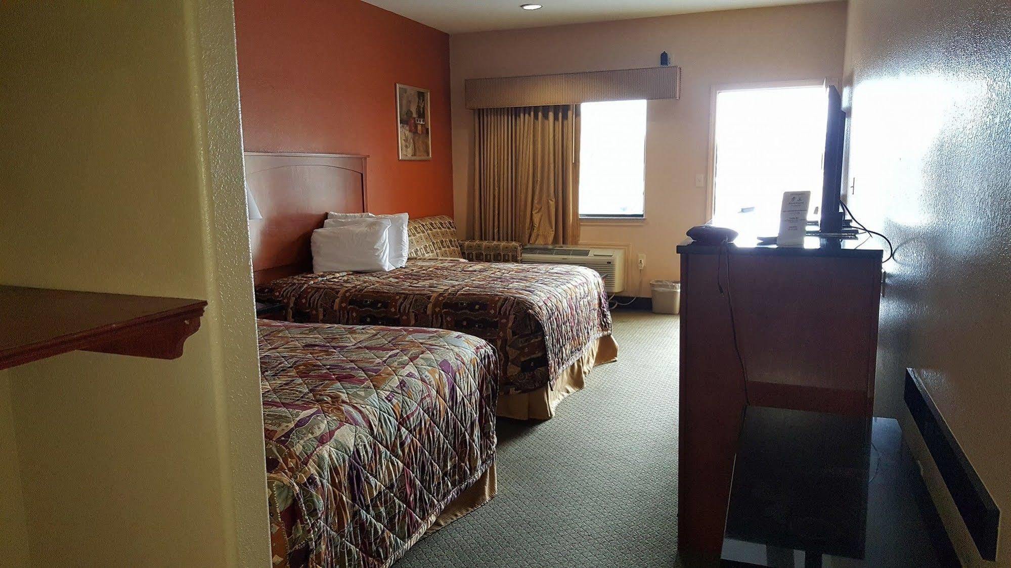 Budgetel Inn And Suites Hearne エクステリア 写真